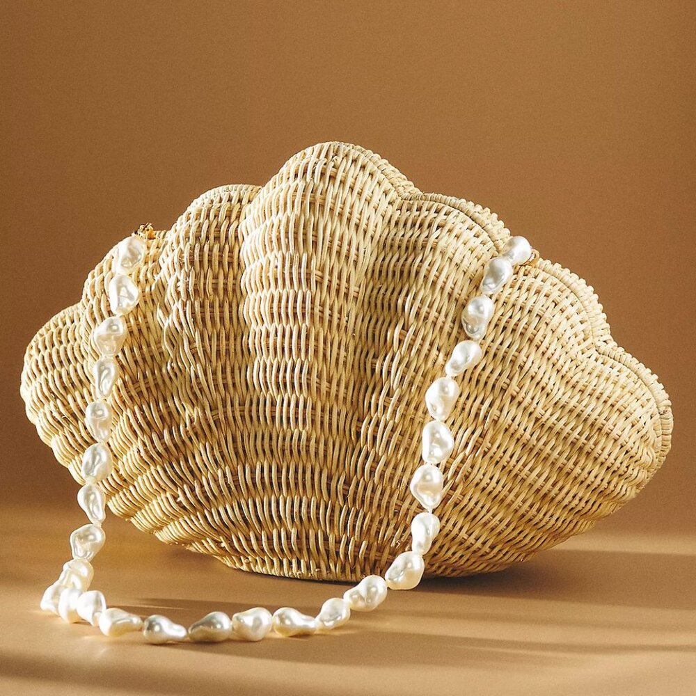 Poolside Clovelly Conch Clutch